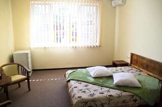 Мини-отель Отель Ковбой Одесса Двухместный номер «Комфорт» с 1 кроватью-3