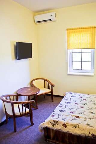 Мини-отель Отель Ковбой Одесса Стандартный двухместный номер с 1 кроватью-4