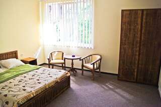 Мини-отель Отель Ковбой Одесса Двухместный номер «Комфорт» с 1 кроватью-1