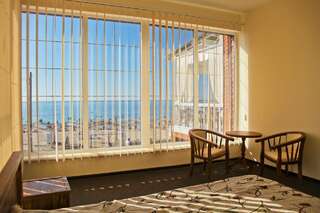 Мини-отель Отель Ковбой Одесса Улучшенный двухместный номер с 1 кроватью и видом на море-2