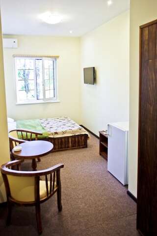 Мини-отель Отель Ковбой Одесса Стандартный двухместный номер с 1 кроватью-3